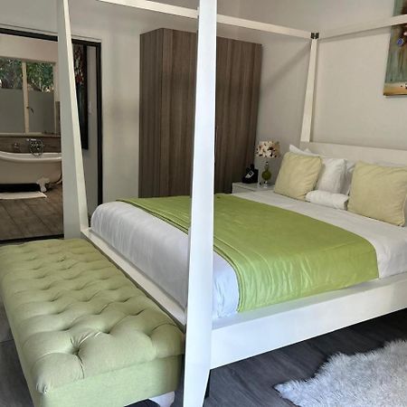 Calla Lily Guesthouse 内尔斯普雷特 外观 照片