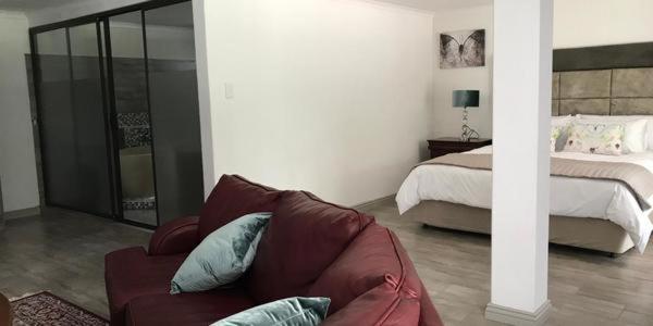 Calla Lily Guesthouse 内尔斯普雷特 外观 照片