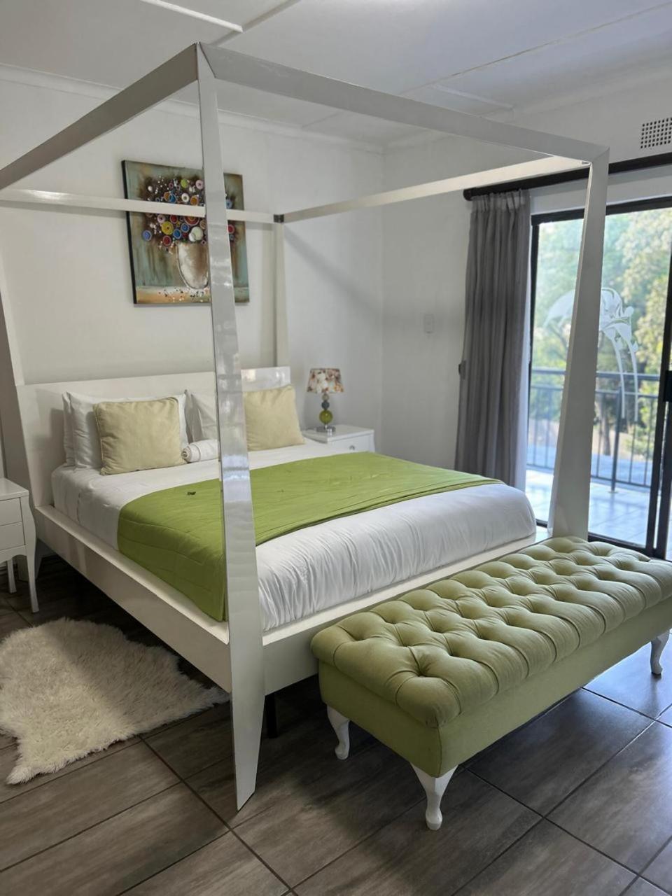 Calla Lily Guesthouse 内尔斯普雷特 外观 照片