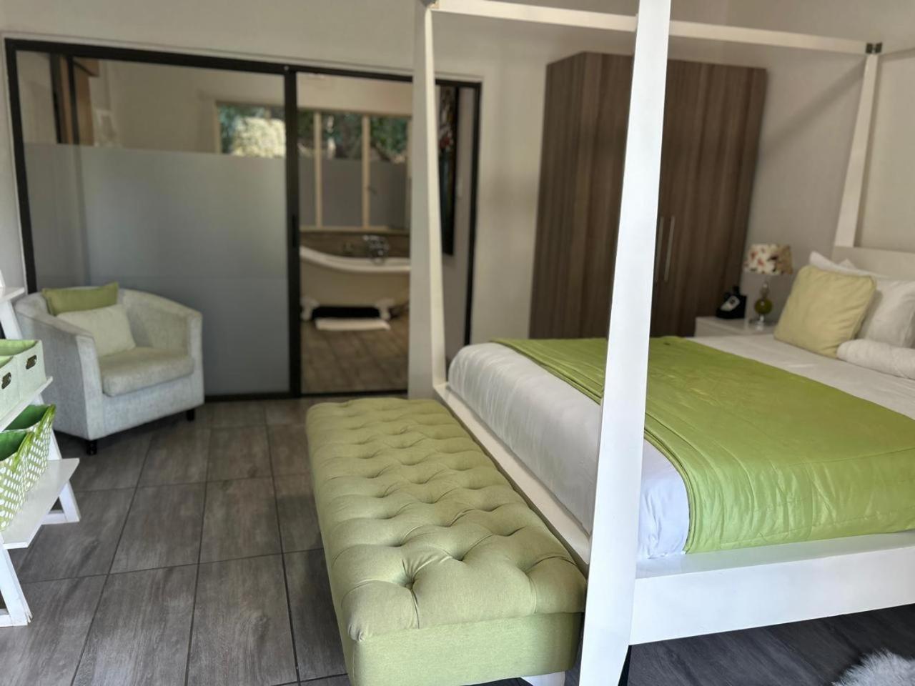 Calla Lily Guesthouse 内尔斯普雷特 外观 照片