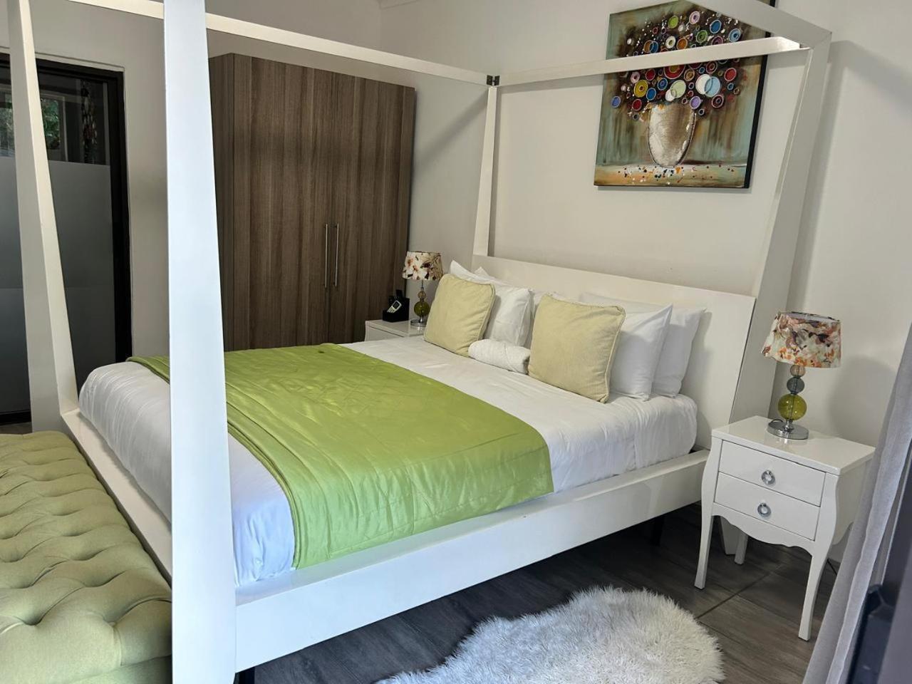Calla Lily Guesthouse 内尔斯普雷特 外观 照片