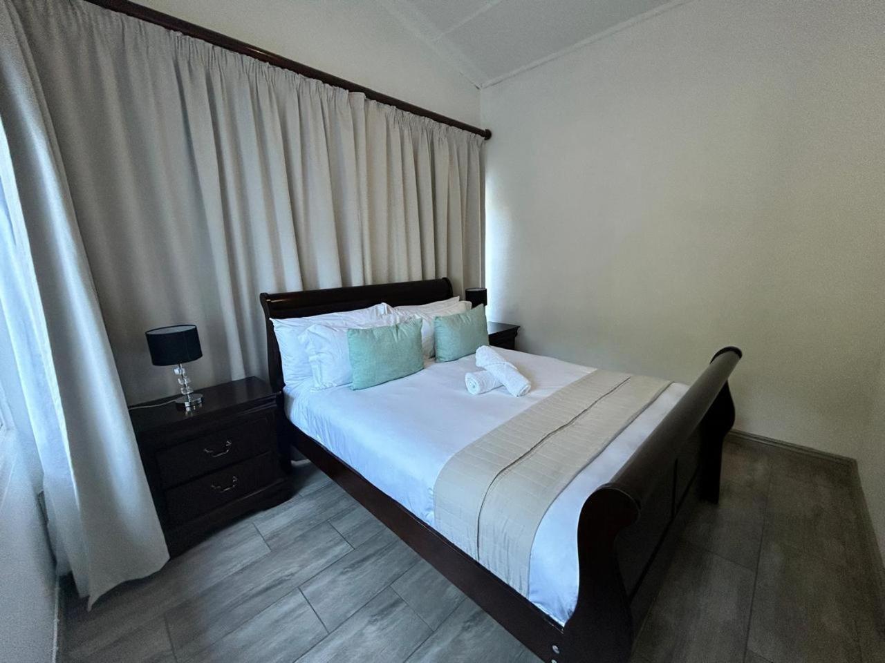 Calla Lily Guesthouse 内尔斯普雷特 外观 照片